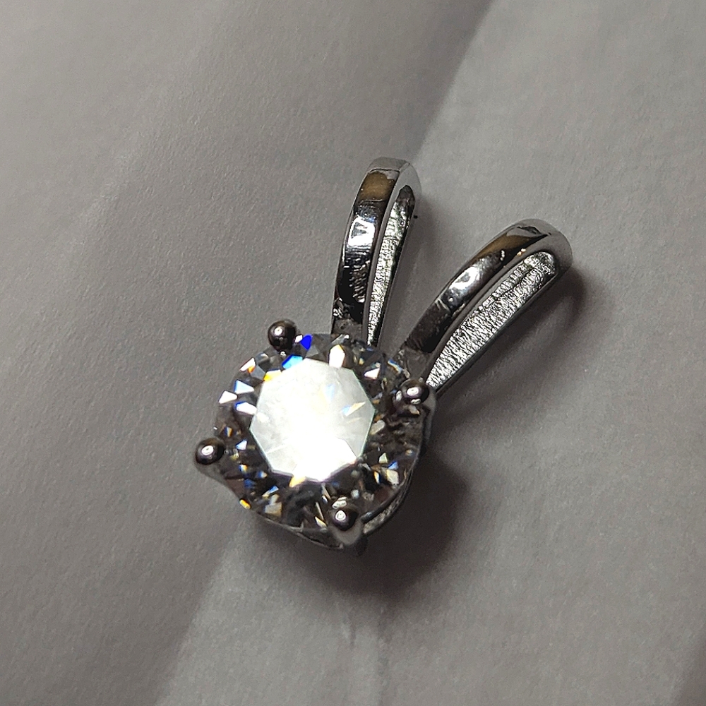 1.50ctw Mossanite Pendant ⭐ 925 Sterling Silver